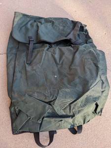 lot 901 image: Large Outdoor Bag