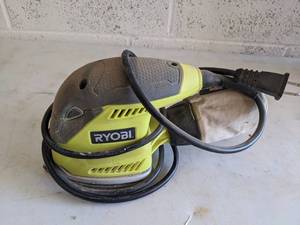 lot 908 image: Ryobi Palm Sander