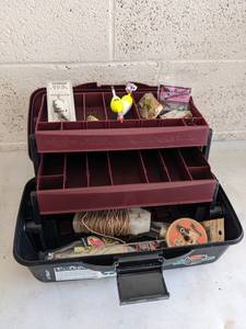lot 927 image: Flambeau Tackle Box W Tackle