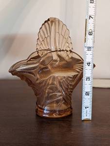 lot 565 image: Vintage Tiara Glass Basket Bird of Paradise Pink Wing Handles Indiana Glass.