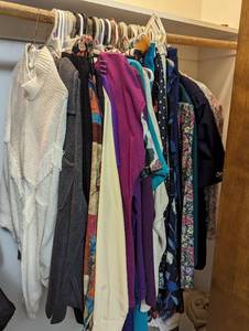 lot 664 image: Assorted Womens Shirts. Large-1x.
