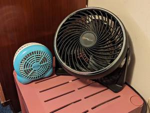 lot 688 image: (2) Desktop Fans and Plastic Stand.
