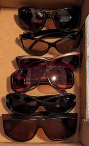 lot 700 image: (6) Sun Glasses.