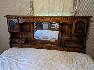 lot 729 image: Wooden Headboard.