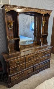 lot 732 image: Wooden Lighted Dresser with Mirror.