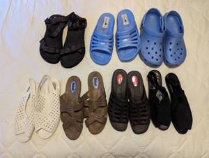 lot 739 image: Womens Shoes Size 9.