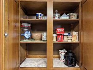 lot 1198 image: Contents Of Cupboard  Mugs  Bowls  Toothpicks  Teapot
