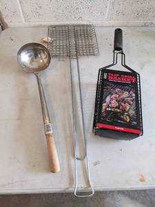 lot 954 image: Flip Grill Baskets  Ladle