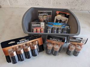 lot 963 image: Batteries  See Pics