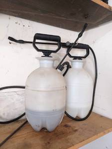 lot 973 image: (2) Garden Sprayers
