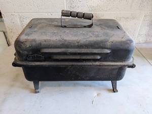 lot 984 image: Sunbeam Electric Grill
