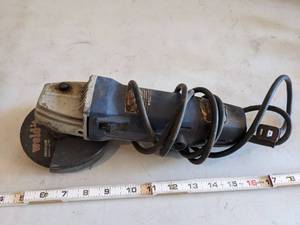lot 988 image: Angle Grinder