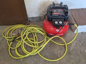 lot 1004 image: Craftsman 150 PSI 6 Gallon Air Tank W Hose And Inflator  Blow Gun