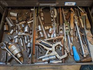 lot 1101 image: Sockets, Vise Locking Pliers, Ratchet, and more.