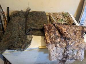 lot 1118 image: Camouflage Covers.