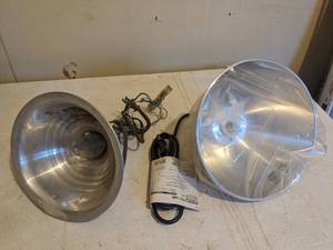 lot 1121 image: (2) Heat Lamp.