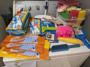 lot 1149 image: Magic Reach Refills, Sponges, Dusters, Squeegee and more.