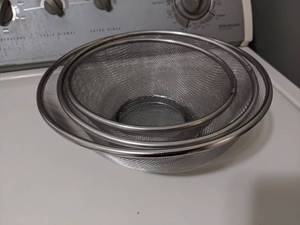 lot 1155 image: (3) Colanders.