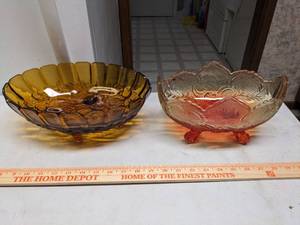 lot 1178 image: Vintage Amber Footed Bowl  Vintage Jeanette Amberina Glass Fruit Bowl