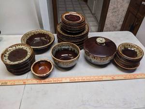 lot 1191 image: Vintage Ironstone Drip Glaze Dinnerware