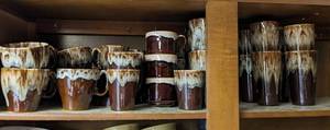 lot 1192 image: Vintage Ironstone Drip Glaze Cups