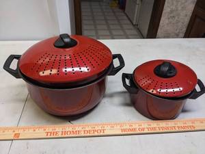 lot 1196 image: (2) Drain & Serve Sauce Pans