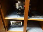 Toaster-broiler/ smokeless indoor grill