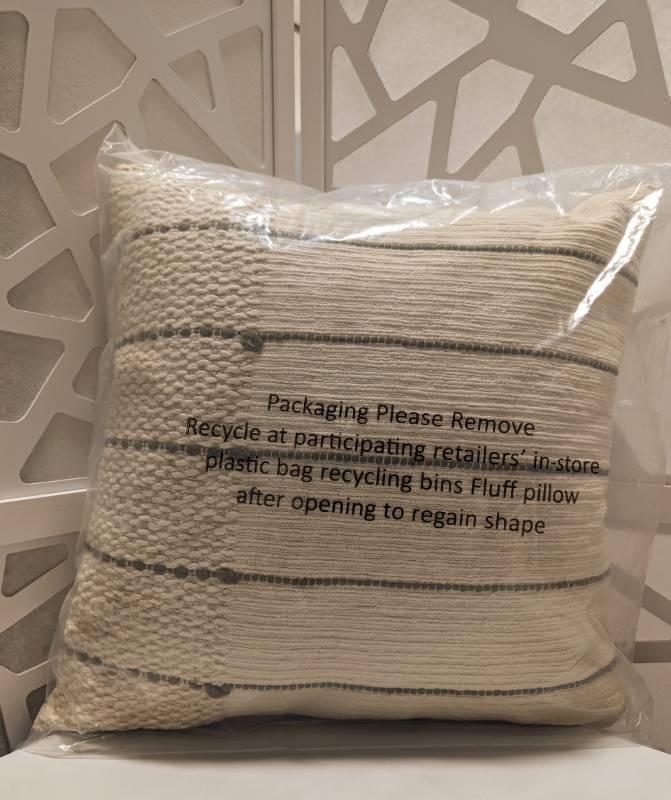 lot 334991 image: THROW PILLOW- 20 x 20. Off-White Green