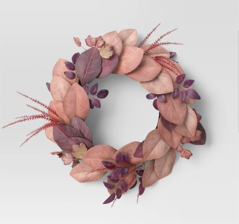 lot 100225 image: WREATH- 22 Magnolia