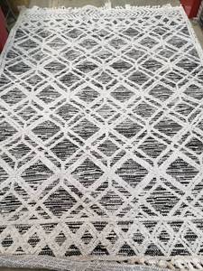 lot 2919 image: Lorden 8X11 Area Rug