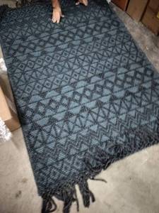 lot 5823 image: 4 x 6 Blue Area Rug