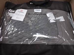 lot 5762 image: Truckiipa Dodge Ram Seat Cover