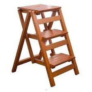 lot 2865 image: 26 H Wooden Step Stool