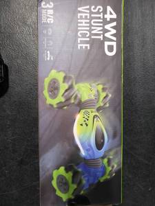 lot 2594 image: 4WD Stunt Vehicle