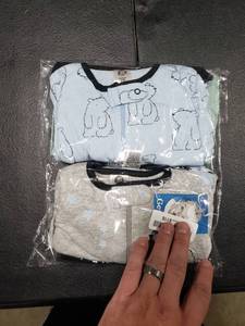 lot 2761 image: Gerber Baby Boys 4 Pack Sleep N Play Footie, Bear, 0-3 Months