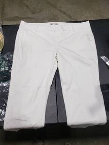 lot 2763 image: Essentials Womens Pull-On Knit Jegging (Available in Plus Size), White, XX-Large Long