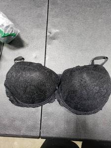 lot 2769 image: Smart & Sexy Womens Signature Lace Push-up Bra, Black Hue (Mesh) 42D