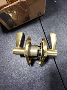 lot 2795 image: SCHLAGE Accent Lever with Camelot Trim Bed and Bath Lock in Satin Brass - F40 ACC 608 CAM