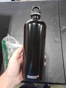 lot 2799 image: Sigg - Aluminum Water Bottle - Traveller Black - with Screw Cap - Leakproof, Lightweight, BPA Free, 1 L, (8327.40)