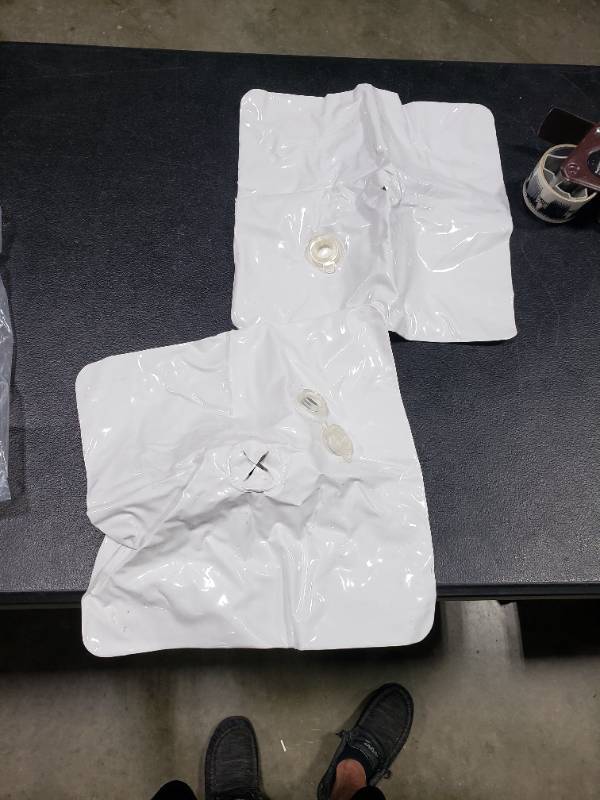 lot 3353 image: White Fillable Weight Bags