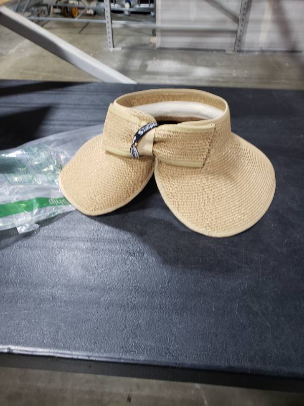 lot 3471 image: Brown Woven Hat With Bow