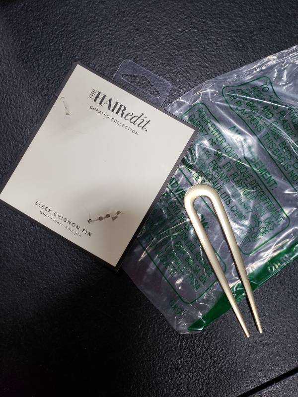 lot 4420 image: The Hair Edit Sleek Chignon Pin