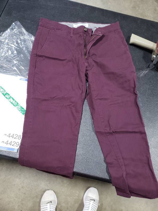 lot 4428 image: Amazon Essentials Maroon Chino Pants 28x28