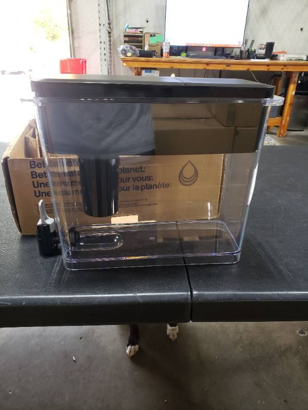 lot 4450 image: Brita Water Filter