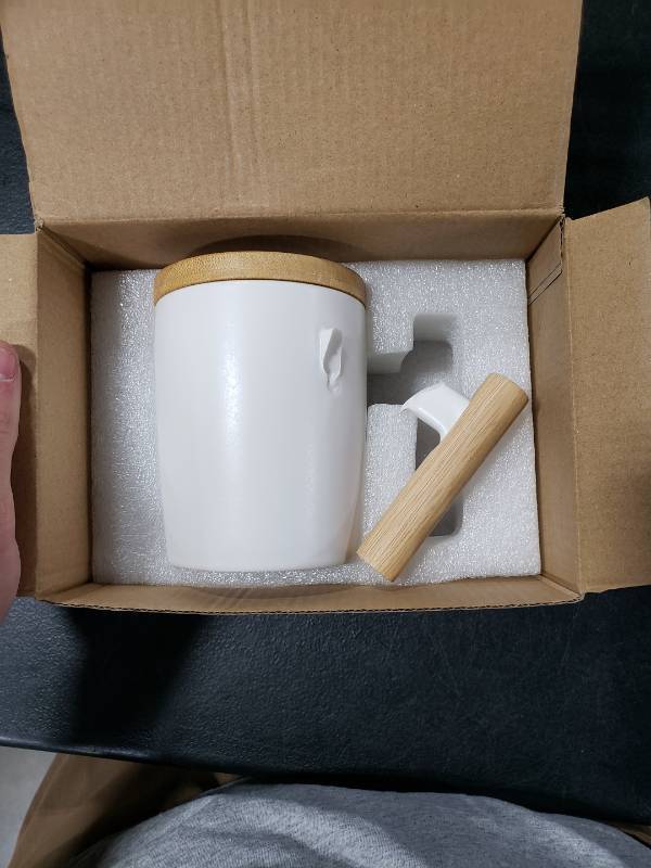 lot 5362 image: HOWAY Flat Bottom Mug with Wood Lid, Ceramic Tea Cup for Coffee Warmer, Universal, Flat Bottomed, Wooden Handle, 14oz
