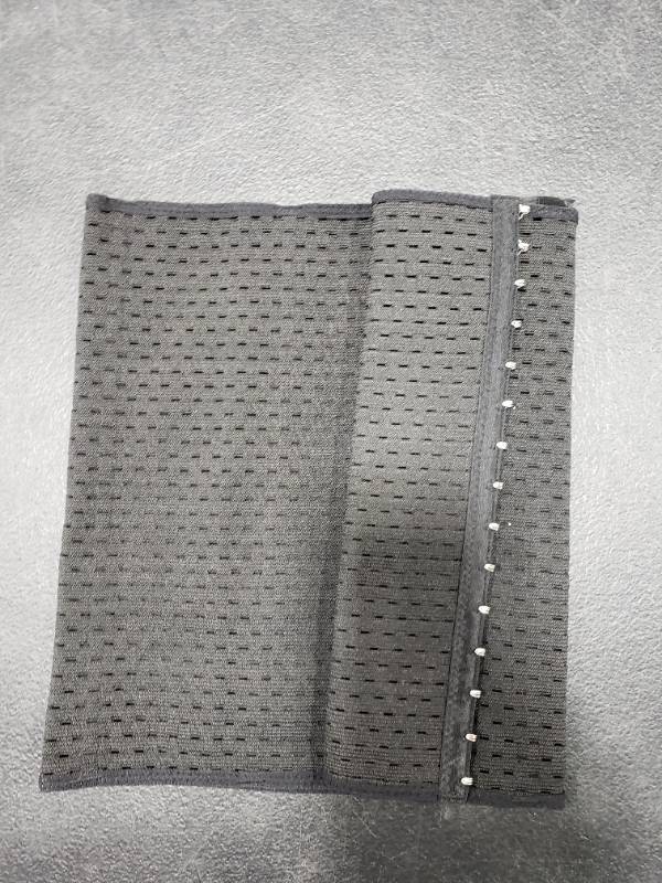 lot 5540 image: Waist Trainer Cincher Corset Body Shaper for Women Tummy Control Sport Workout L Black