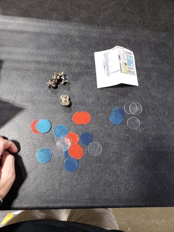 lot 6207 image: Magnetic Push Pins