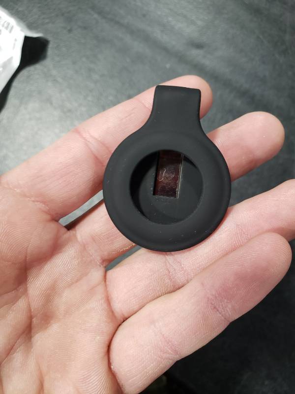 lot 7048 image: AirTag Silicone Holder