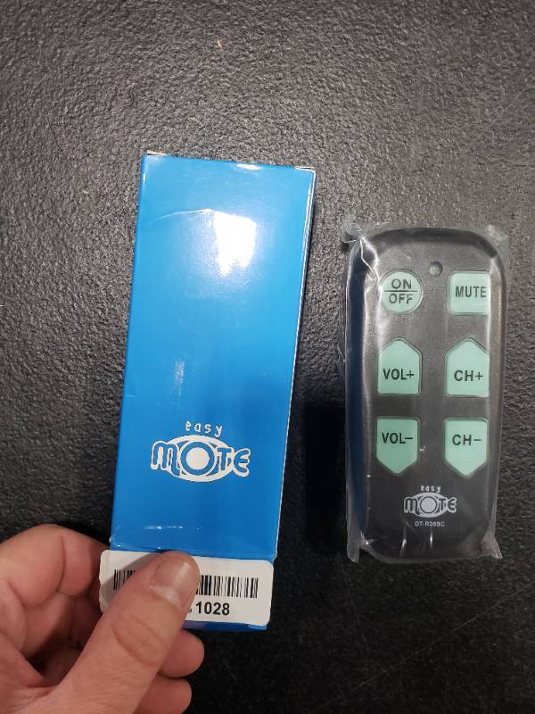 lot 7066 image: Universal Big Button TV Remote - EasyMote DT-R08B. Backlit, Easy Use, Smart, Learning Television & Cable Box Controller, Perfect for Assisted Living Elderly Care. White TV Remote Control