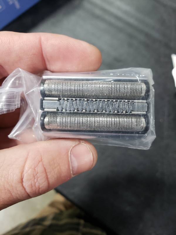 lot 1585 image: 52S For Braun Series 5 Replacement Head, Broun Replacement Head Braun-Series 5 52S Foil & Cutter Replacement Head - Braun Replacement Foil And Cutter Series 5 Replacement Foil And Cutter